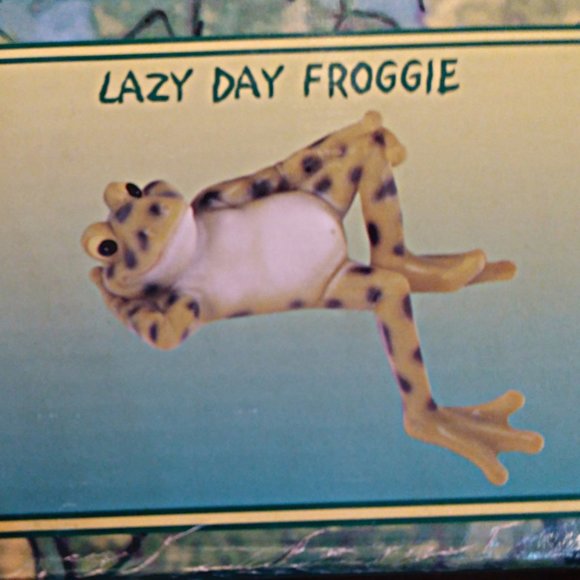 Lot of 3 Frog Figurines NIB - Picture 2 of 8